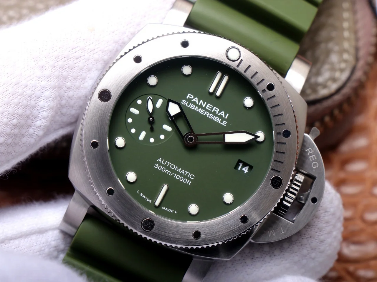 Watch gallery thumbnail 5