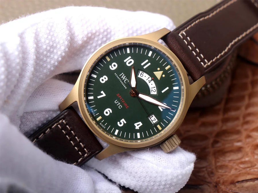 Watch gallery thumbnail 3