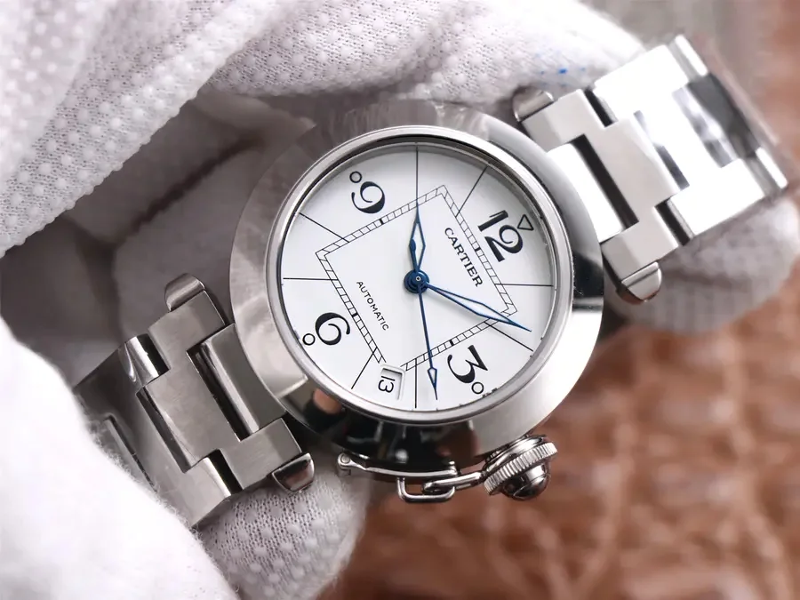Watch gallery thumbnail 3