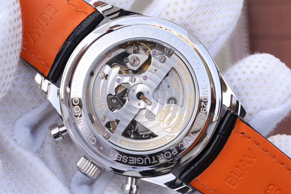 Watch gallery thumbnail 7