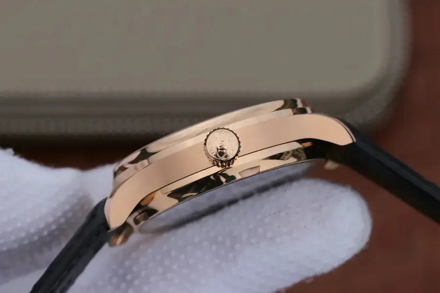 Watch gallery thumbnail 5