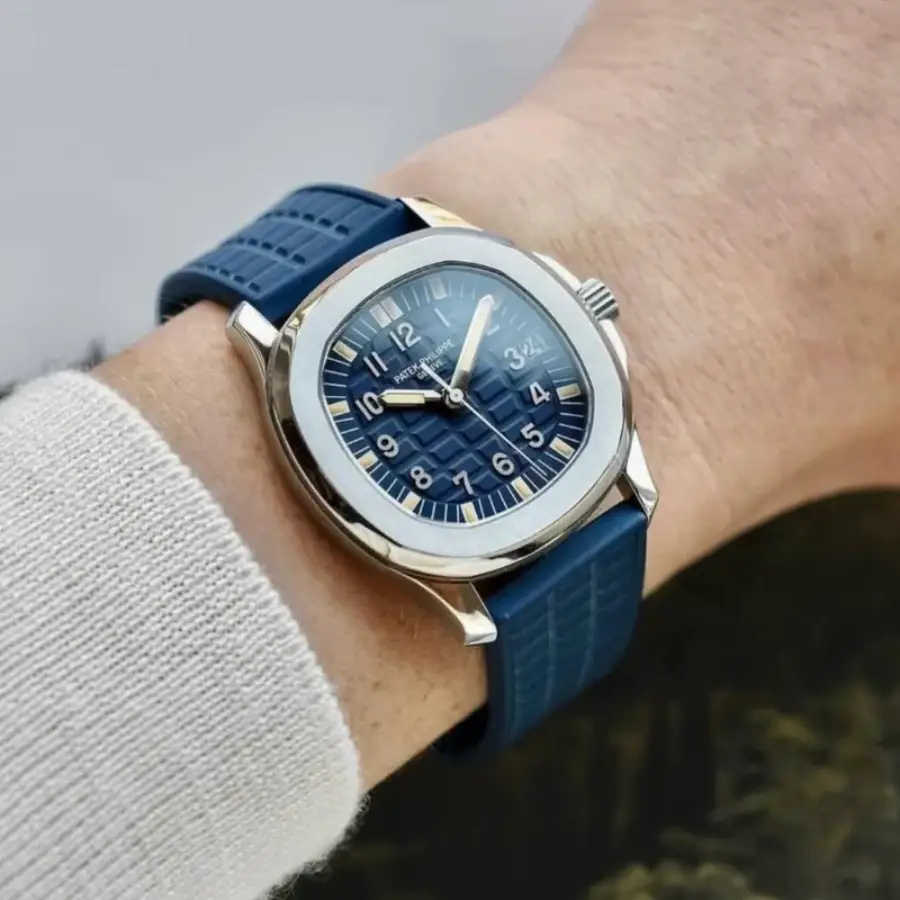 Watch gallery thumbnail 2