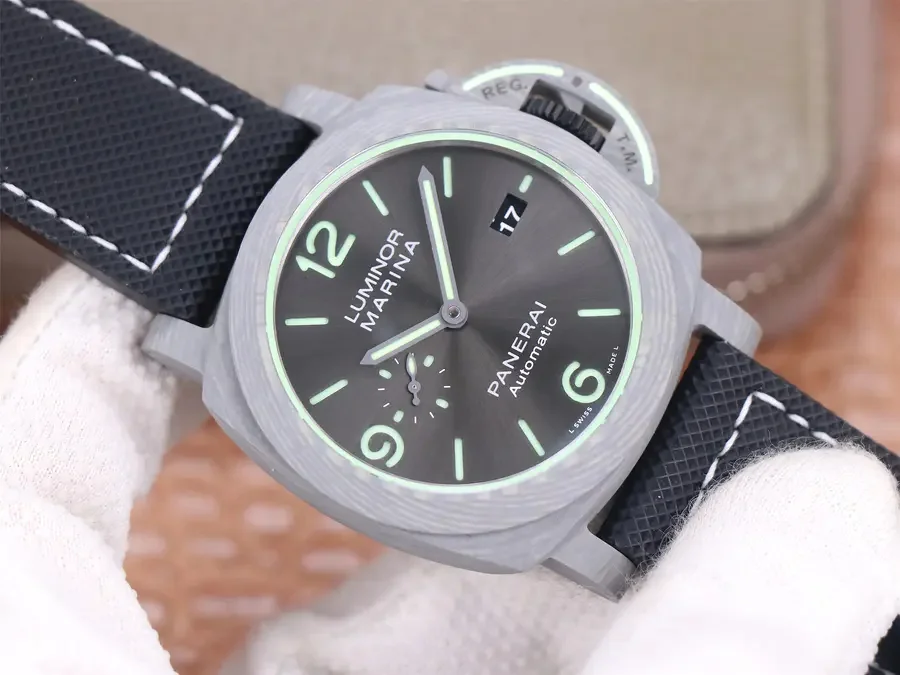 Watch gallery thumbnail 4