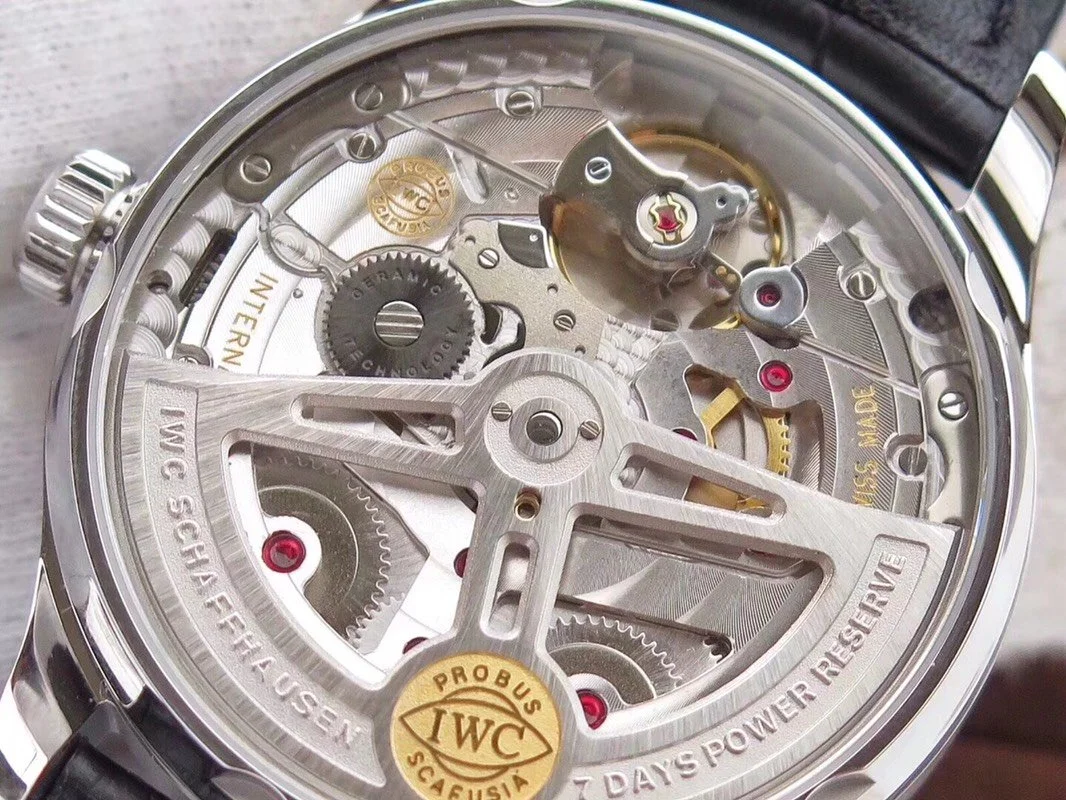 Watch gallery thumbnail 5