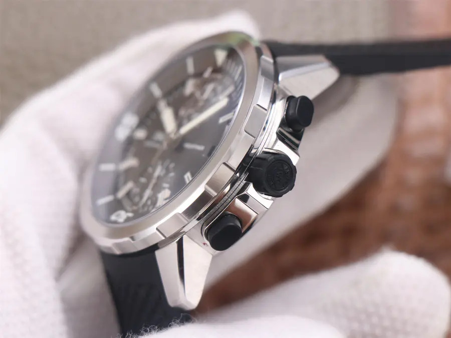 Watch gallery thumbnail 5