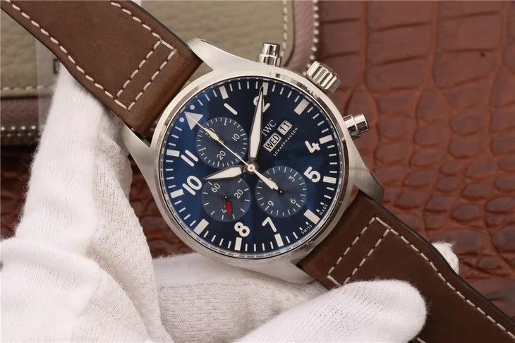 Watch gallery thumbnail 3
