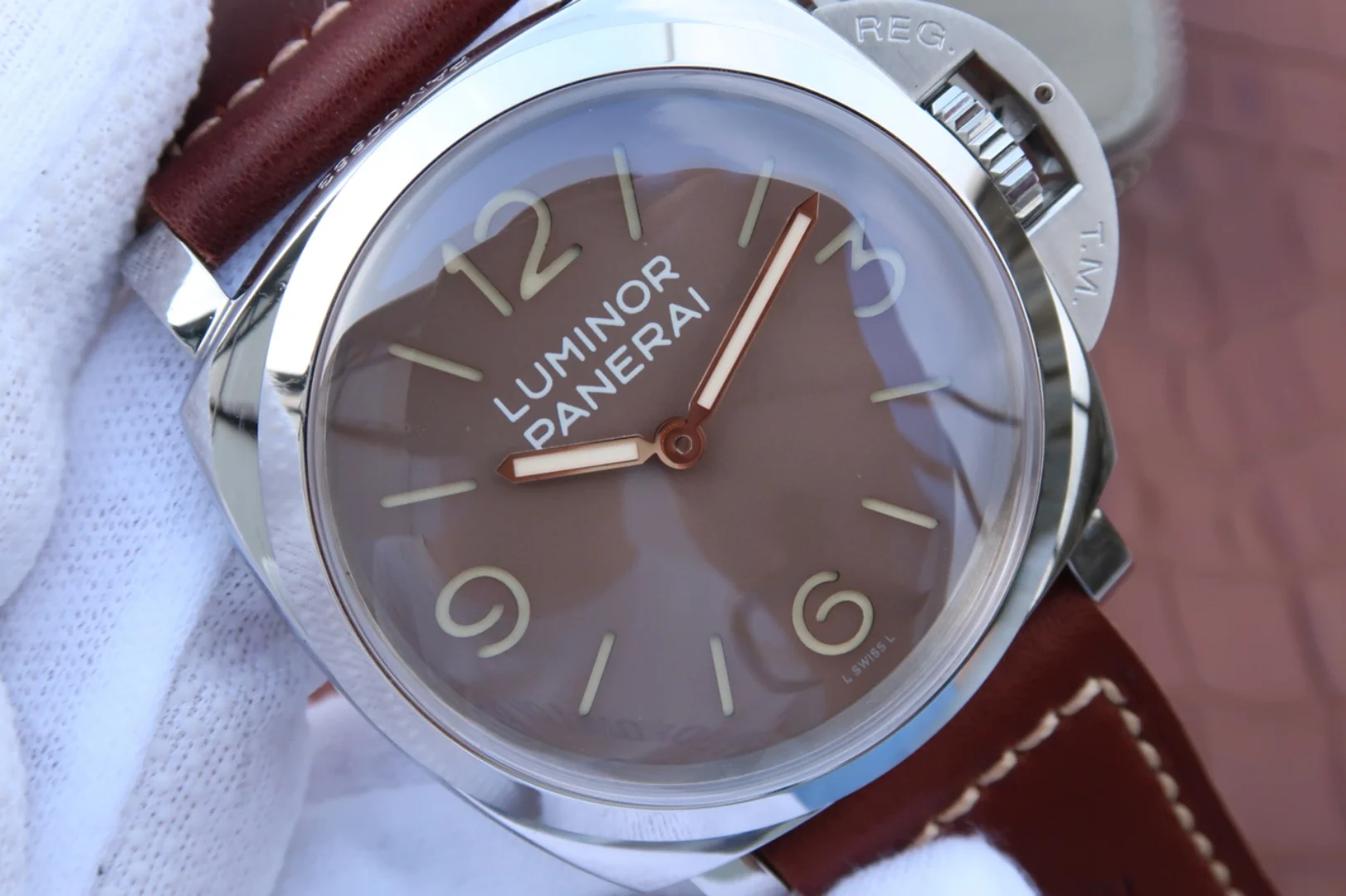 Watch gallery thumbnail 4