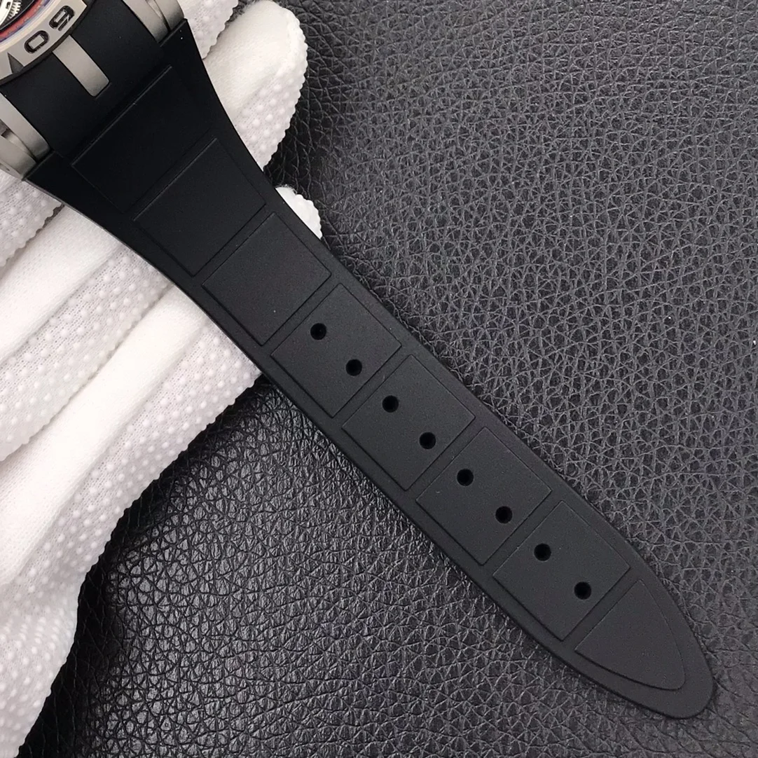 Watch gallery thumbnail 6