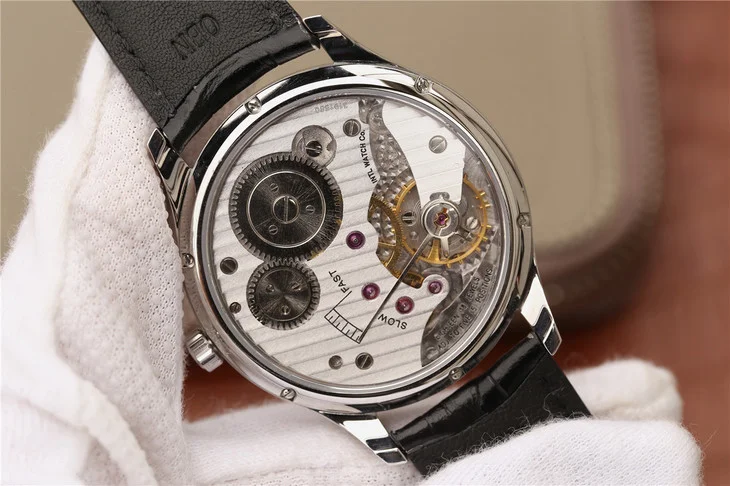 Watch gallery thumbnail 8