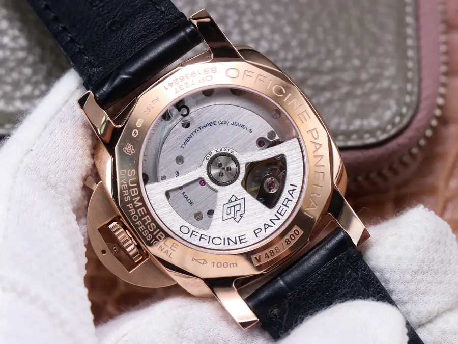 Watch gallery thumbnail 8
