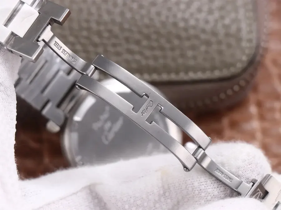 Watch gallery thumbnail 7