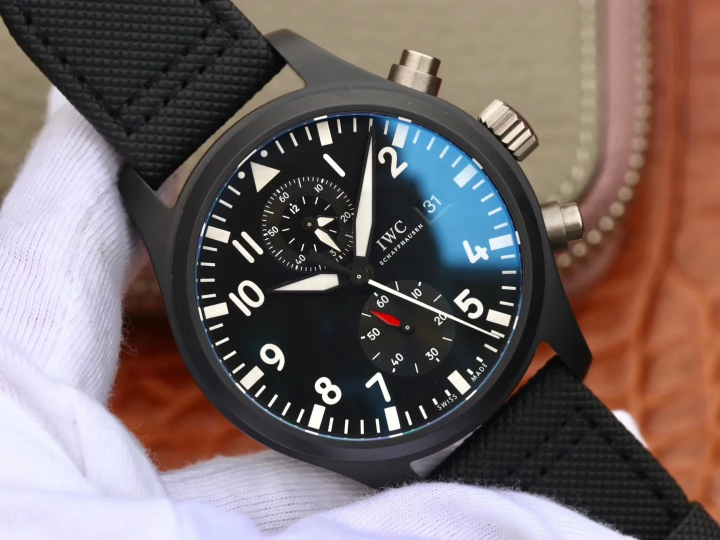 Watch gallery thumbnail 3