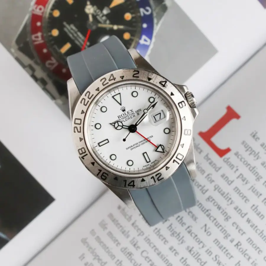Watch gallery thumbnail 3