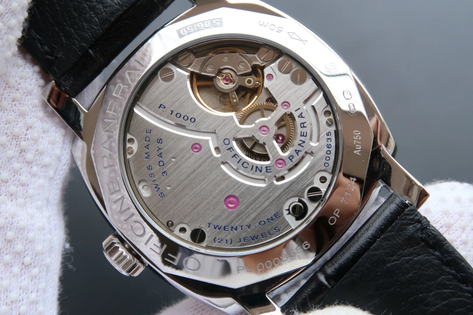 Watch gallery thumbnail 4