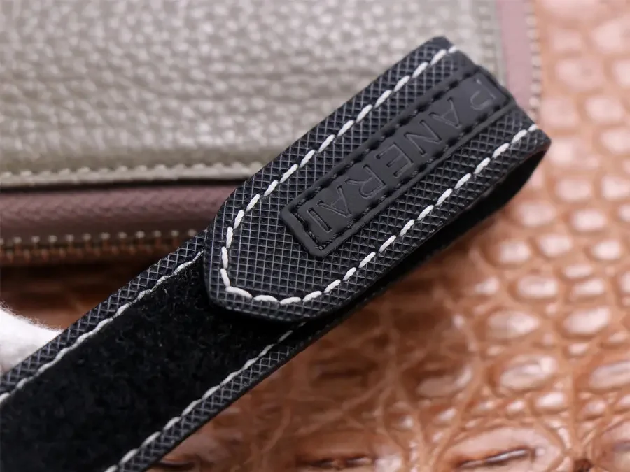 Watch gallery thumbnail 7