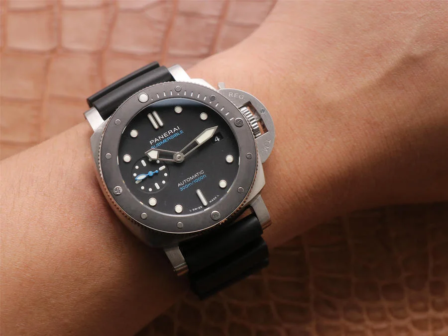Watch gallery thumbnail 5