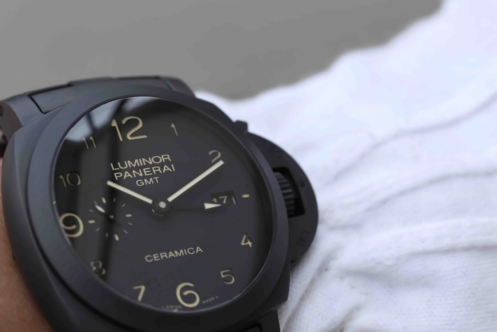 Watch gallery thumbnail 8