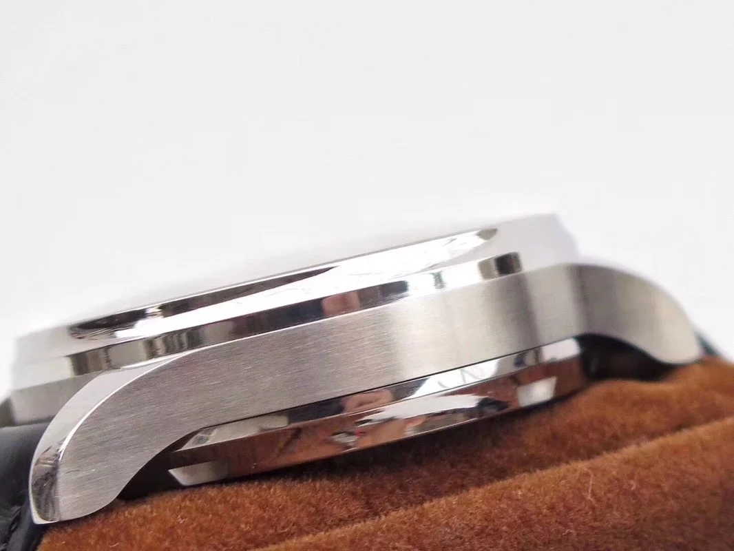 Watch gallery thumbnail 6