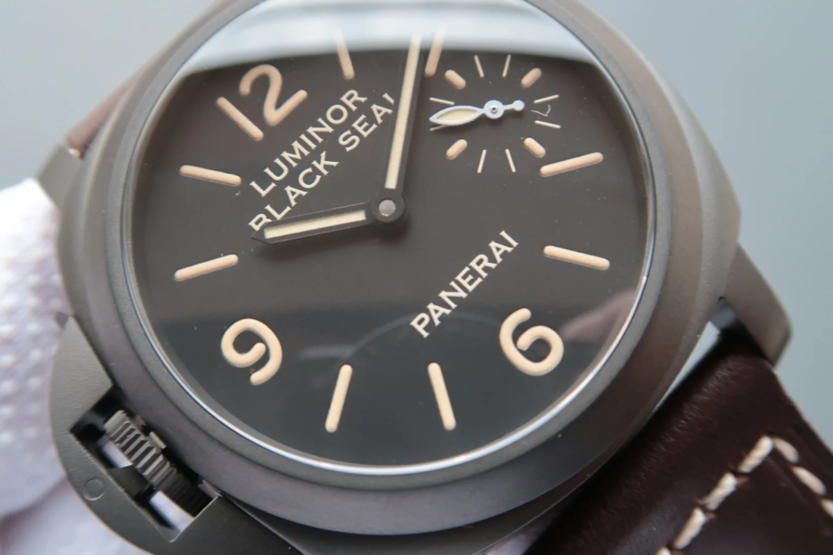 Watch gallery thumbnail 2