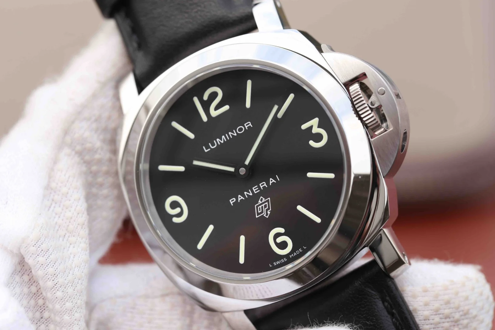 Watch gallery thumbnail 3