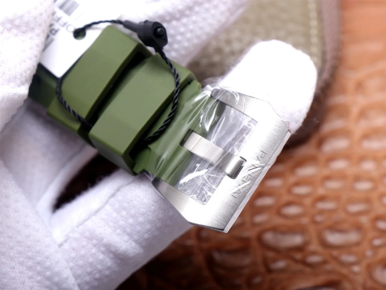 Watch gallery thumbnail 7