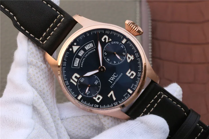 Watch gallery thumbnail 2