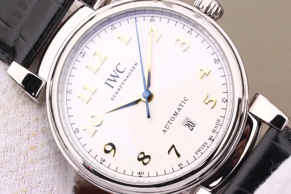 Watch gallery thumbnail 4