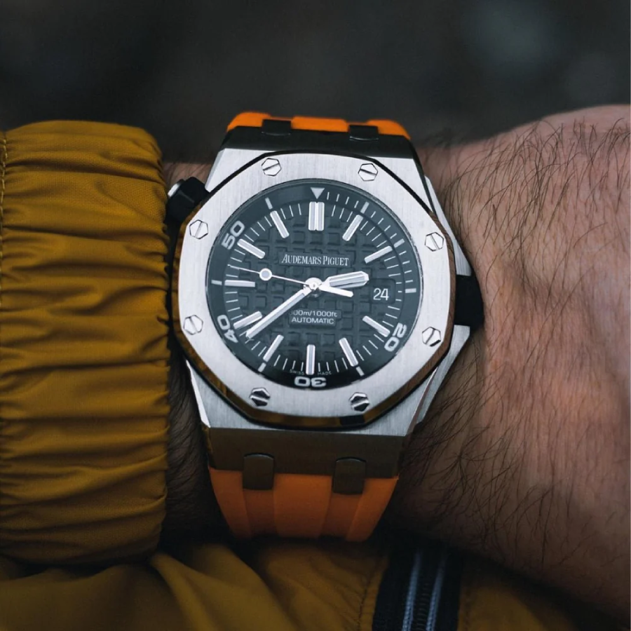 Watch gallery thumbnail 2