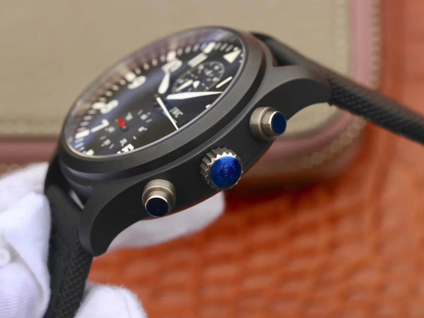 Watch gallery thumbnail 5