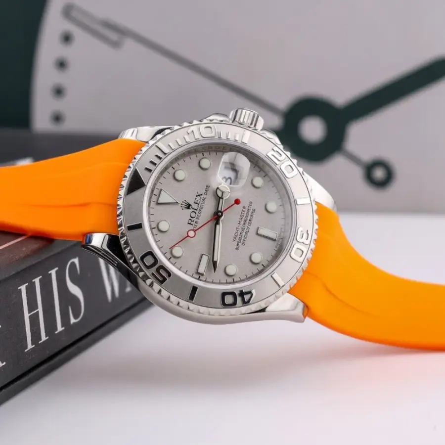 Watch gallery thumbnail 2