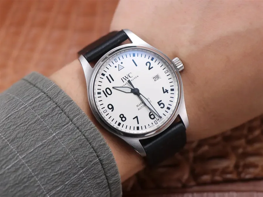 Watch gallery thumbnail 6
