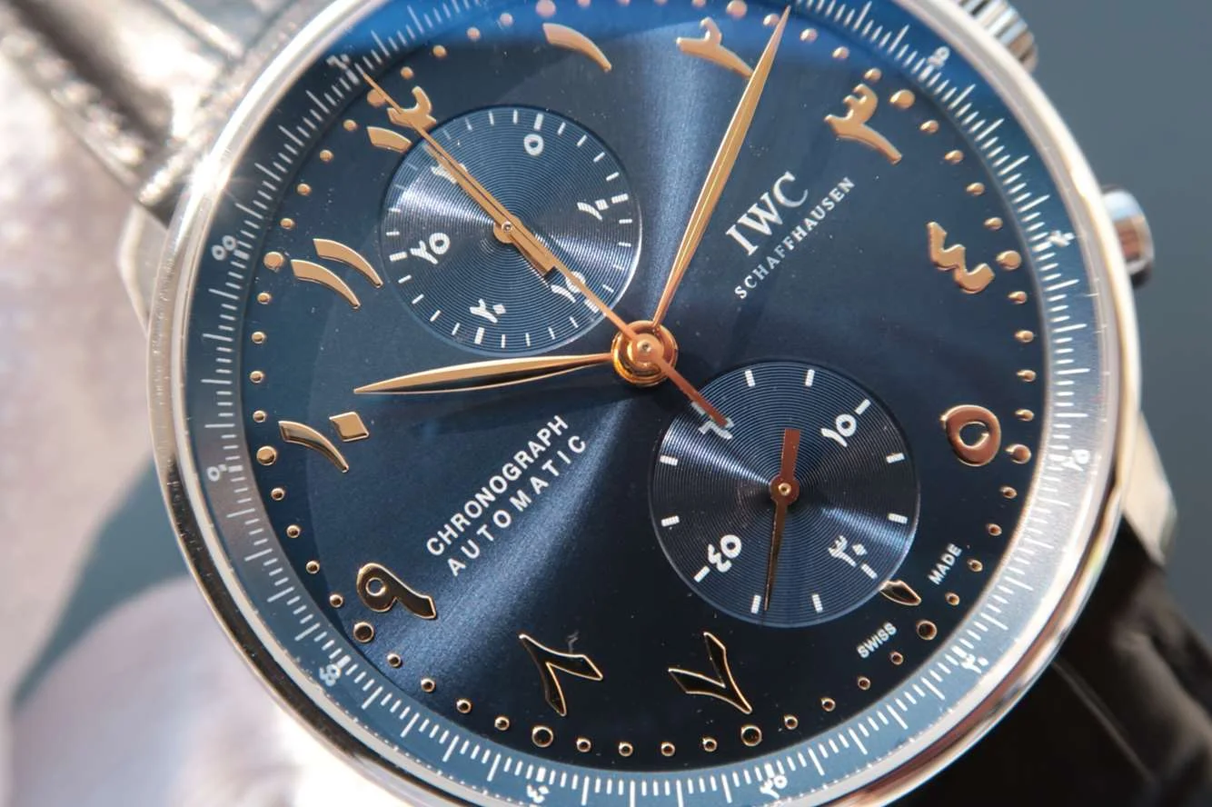 Watch gallery thumbnail 3