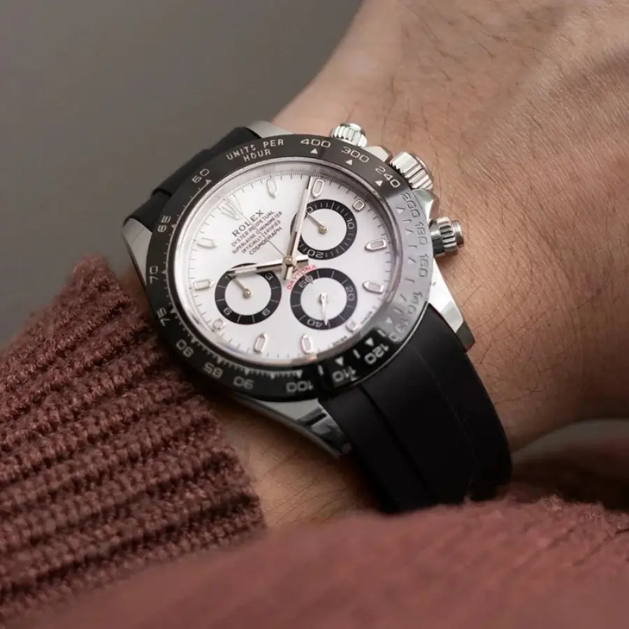 Watch gallery thumbnail 2