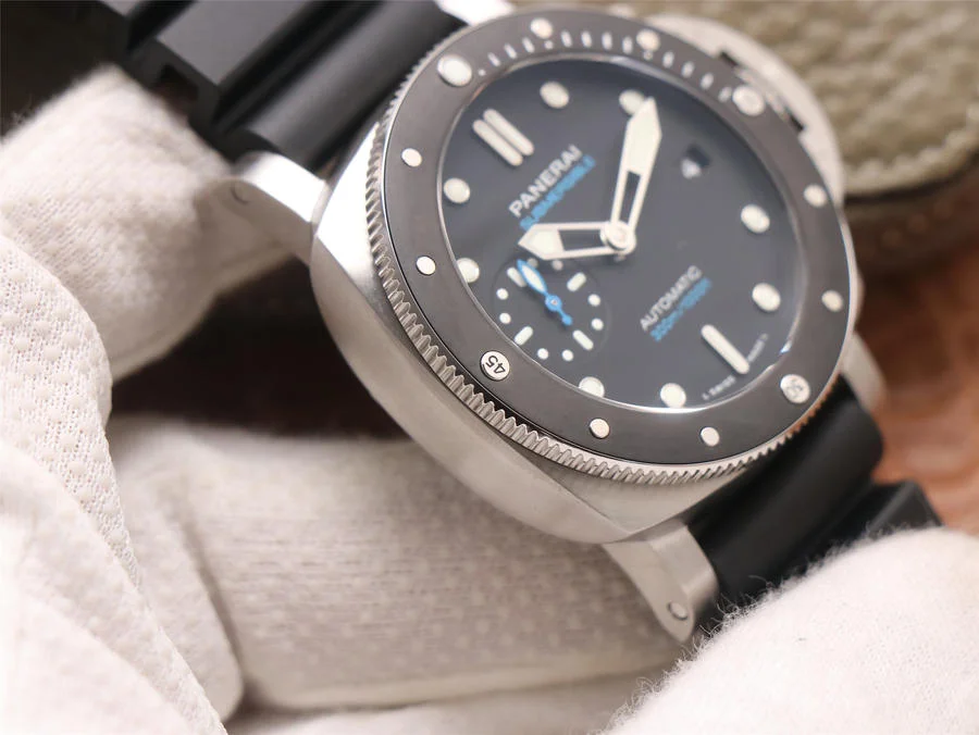 Watch gallery thumbnail 4