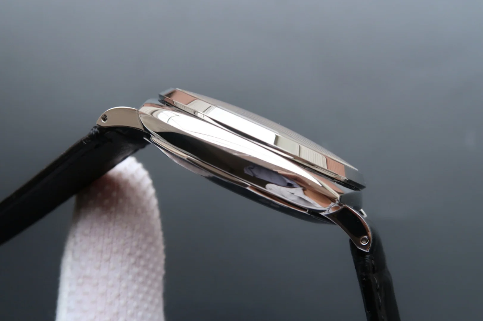 Watch gallery thumbnail 3