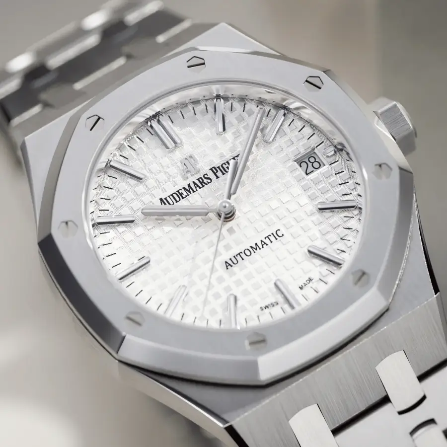 Watch gallery thumbnail 2