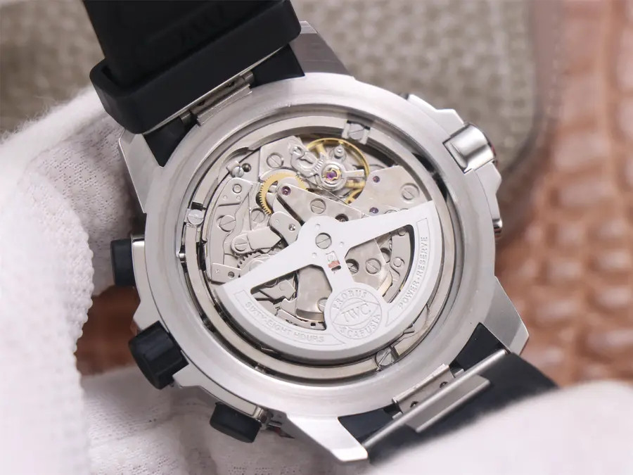 Watch gallery thumbnail 8