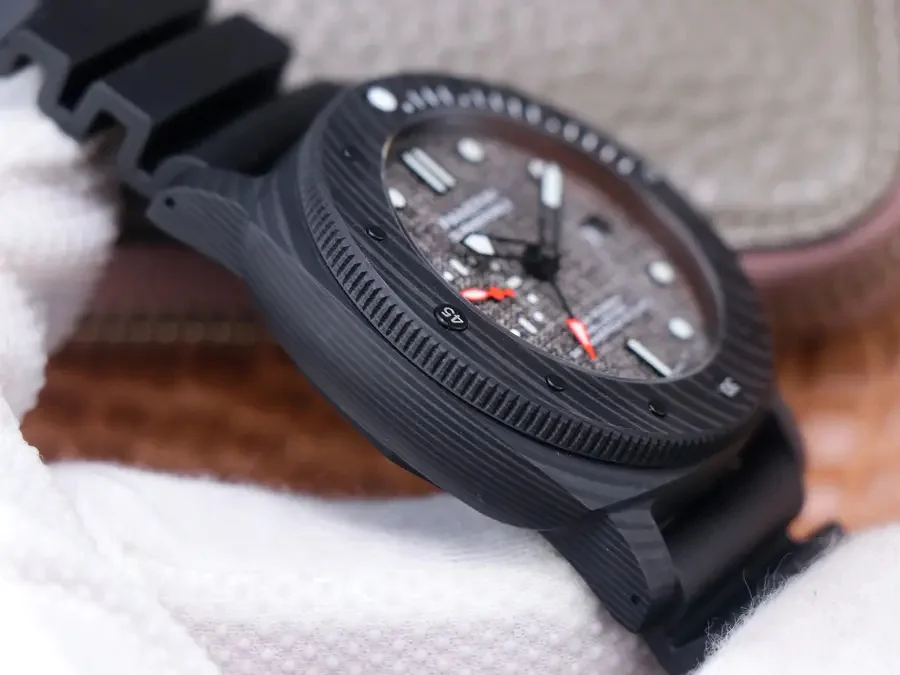 Watch gallery thumbnail 3