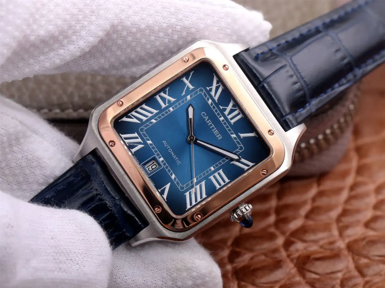 Watch gallery thumbnail 3