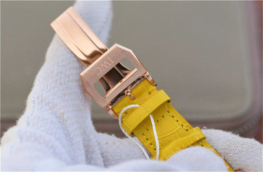 Watch gallery thumbnail 7