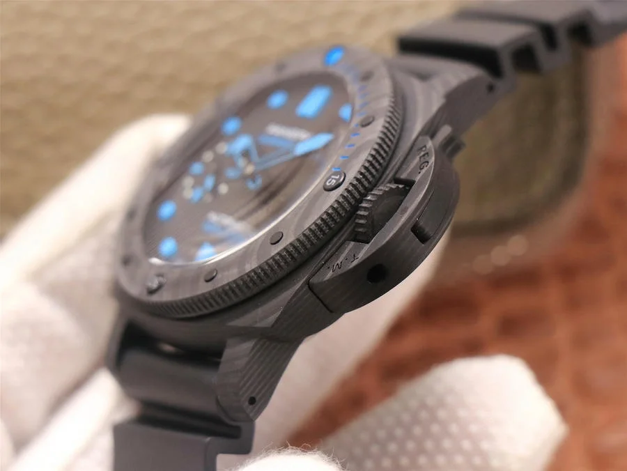 Watch gallery thumbnail 2