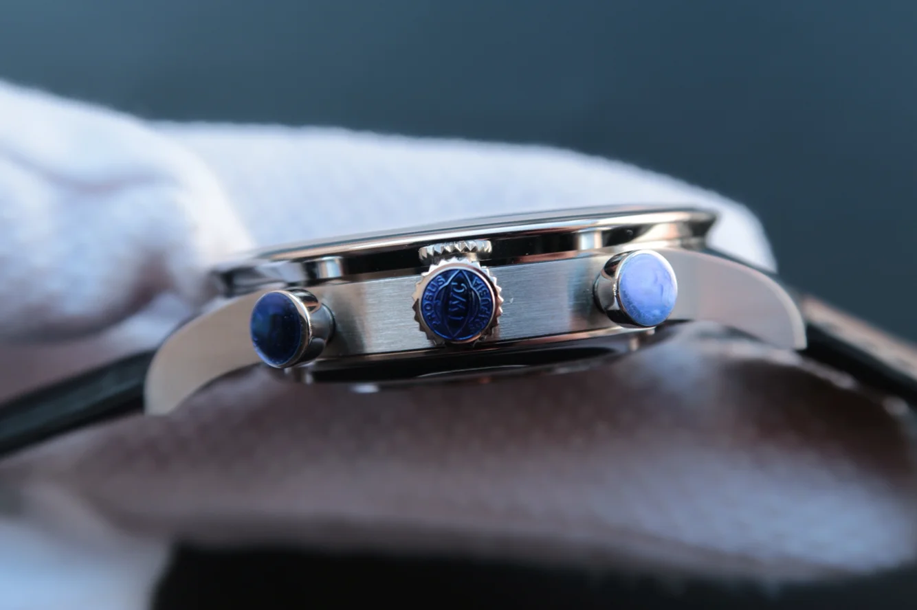 Watch gallery thumbnail 4