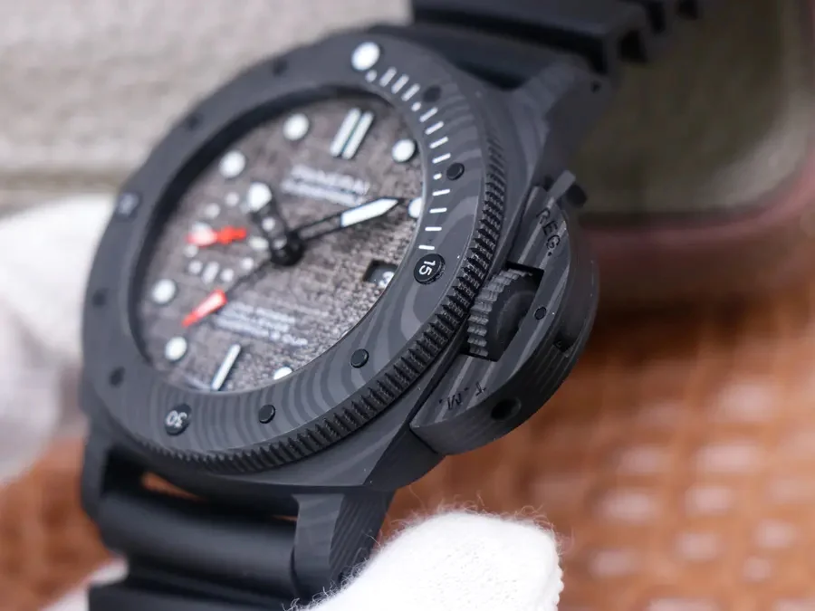 Watch gallery thumbnail 4