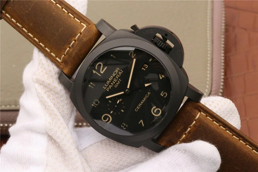 Watch gallery thumbnail 2