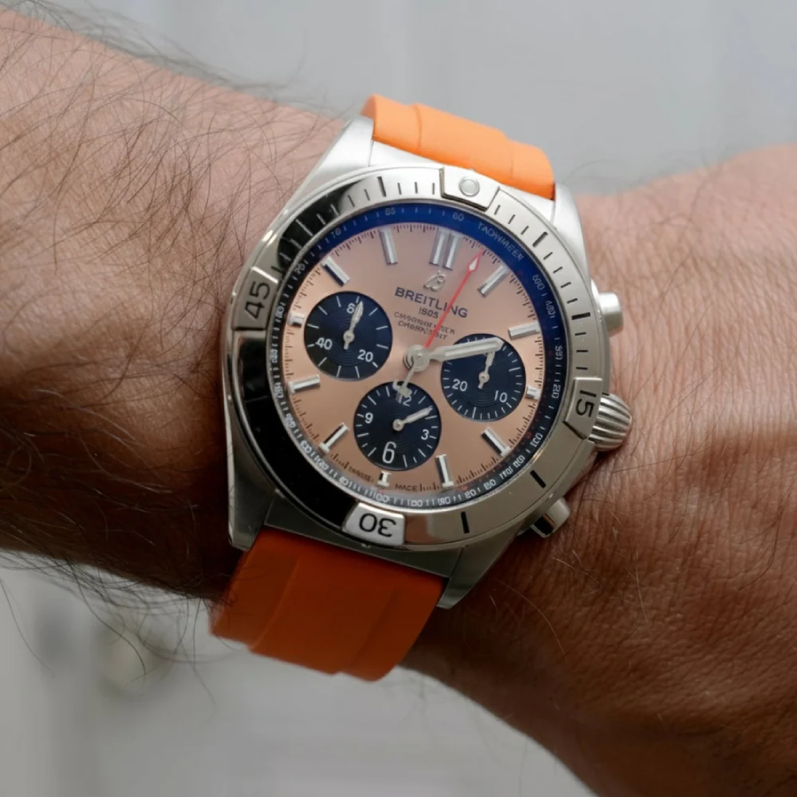 Watch gallery thumbnail 2