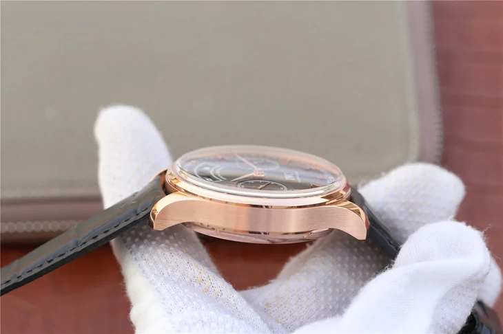 Watch gallery thumbnail 7