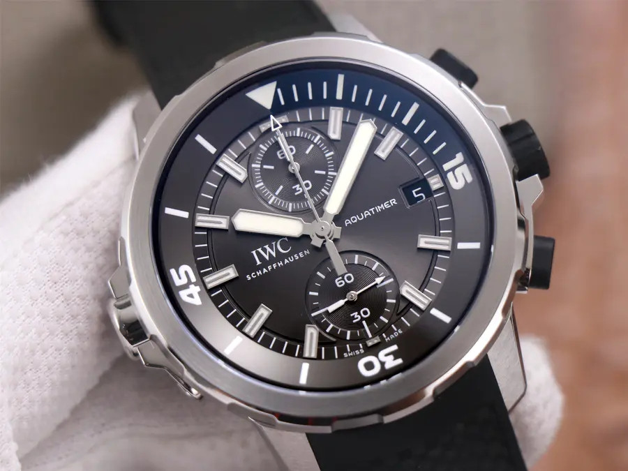 Watch gallery thumbnail 4