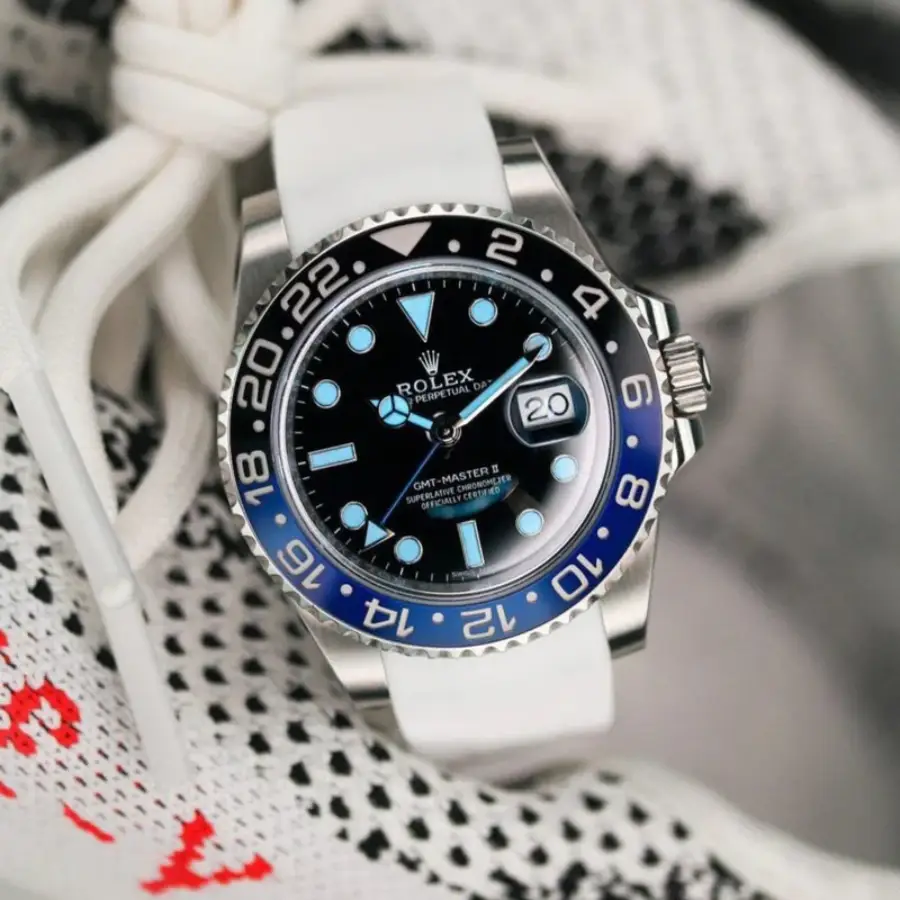 Watch gallery thumbnail 3
