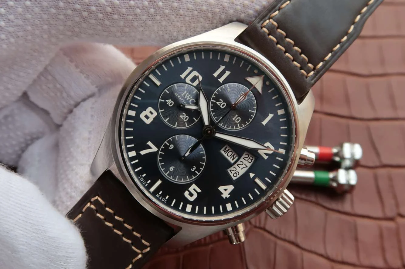 Watch gallery thumbnail 2