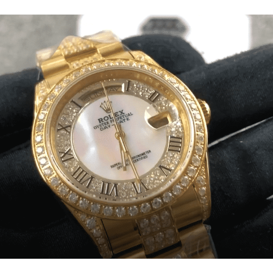 Watch gallery thumbnail 2